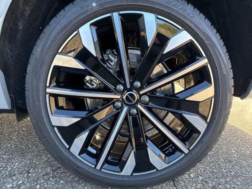 2026 Volvo XC60 Plug-In Hybrid T8 Ultra