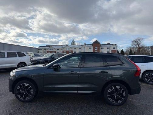 2026 Volvo XC60 B5 Plus