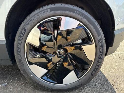 2025 Volvo EX30 Twin Motor Ultra
