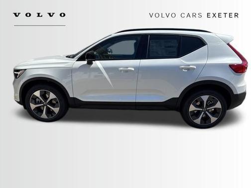 2026 Volvo XC40 B5 Plus