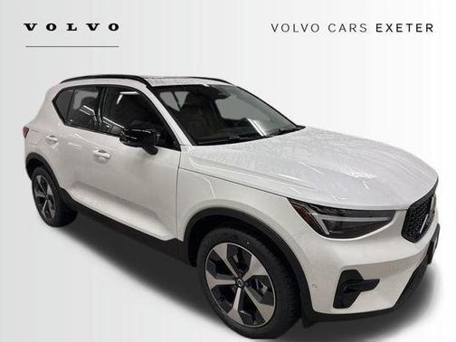 2026 Volvo XC40 B5 Plus