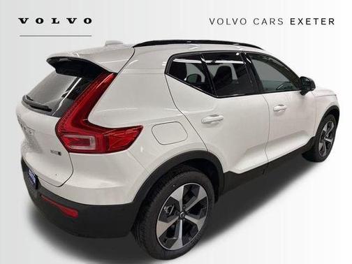 2026 Volvo XC40 B5 Plus