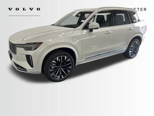 2025 Volvo XC90 Plug-In Hybrid T8 Plus 7-Seater