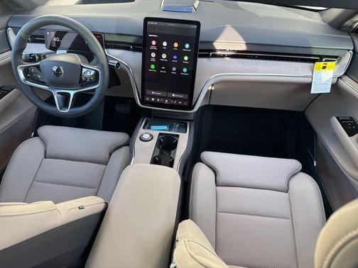 2025 Volvo EX90 Twin Motor Plus