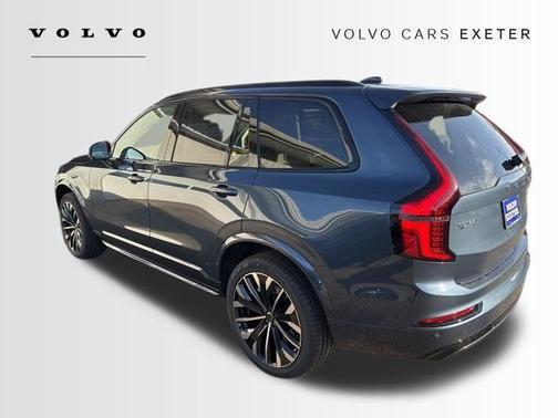 2026 Volvo XC90 B6 Ultra Dark Theme 7-Seater