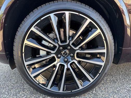 2025 Volvo XC90 B6 Ultra