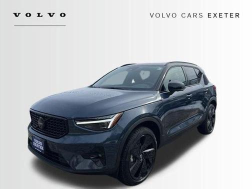2026 Volvo XC40 B5 Ultra Black Edition