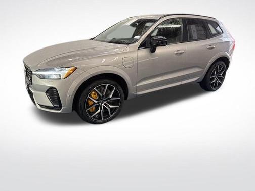 2025 Volvo XC60 Plug-In Hybrid T8 Polestar Engineered