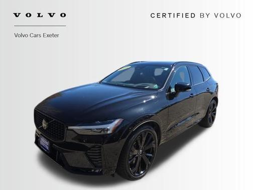 Onyx Black Metallic 2025 Volvo XC60 B5 Ultra Black Edition
