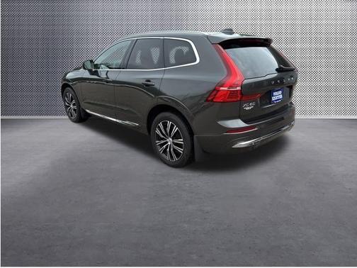 2022 Volvo XC60 B5 Inscription