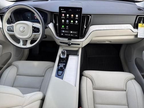 2026 Volvo XC60 Plug-In Hybrid T8 Ultra