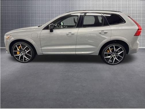 2025 Volvo XC60 Plug-In Hybrid T8 Polestar Engineered