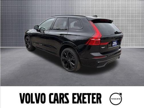 2025 Volvo XC60 Plug-In Hybrid T8 Ultra Black Edition