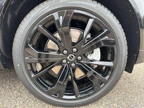 2025 Volvo XC60 Plug-In Hybrid T8 Ultra Black Edition