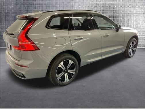 2025 Volvo XC60 Plug-In Hybrid T8 Plus