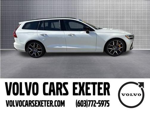 2025 Volvo V60 Plug-In Hybrid T8 Polestar Engineered