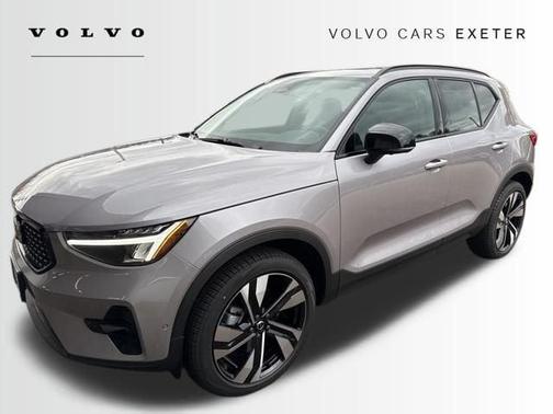 2026 Volvo XC40 B5 Plus