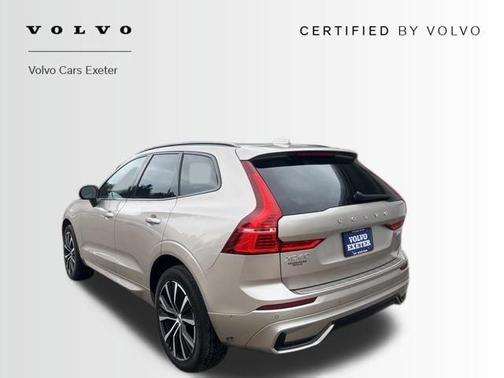 2023 Volvo XC60 B5 Plus Dark Theme