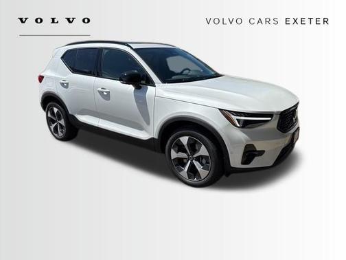 2026 Volvo XC40 B5 Plus