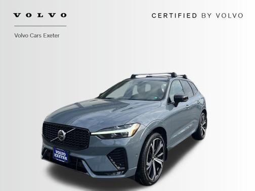 2023 Volvo XC60 B5 Ultimate Dark Theme