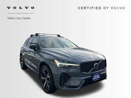 2023 Volvo XC60 B5 Ultimate Dark Theme