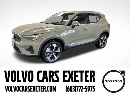 2025 Volvo XC40 B5 Core Bright Theme