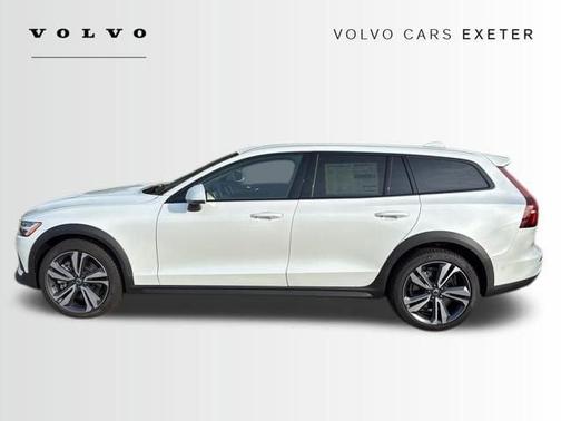 2026 Volvo V60 Cross Country B5 Plus