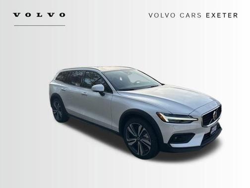 2026 Volvo V60 Cross Country B5 Plus