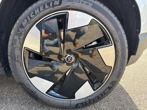 2025 Volvo EX30 Twin Motor Plus