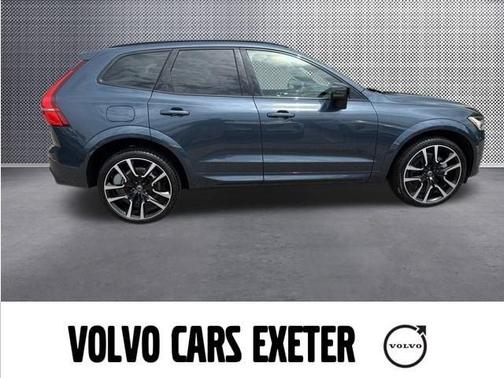 2025 Volvo XC60 B5 Ultra