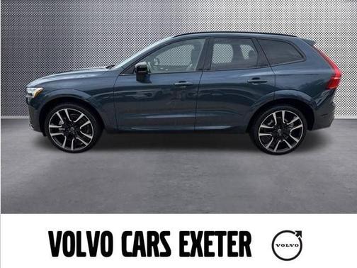 2025 Volvo XC60 B5 Ultra