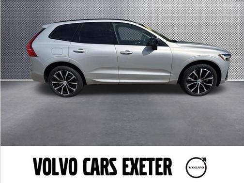 2023 Volvo XC60 B5 Plus Dark Theme