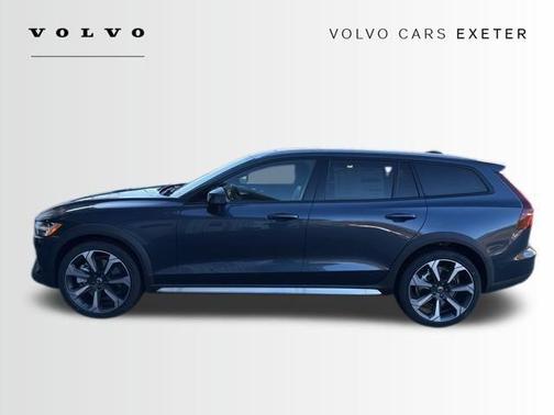 2026 Volvo V60 Cross Country B5 Ultra