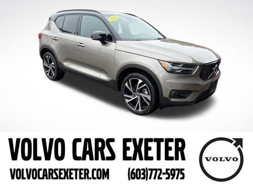 2022 Volvo XC40 T5 R-Design