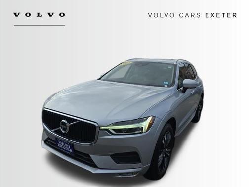 Bright Silver Metallic 2021 Volvo XC60 T5 Momentum