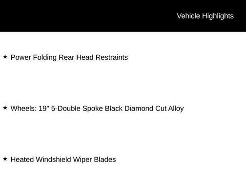 Bright Silver Metallic 2021 Volvo XC60 T5 Momentum