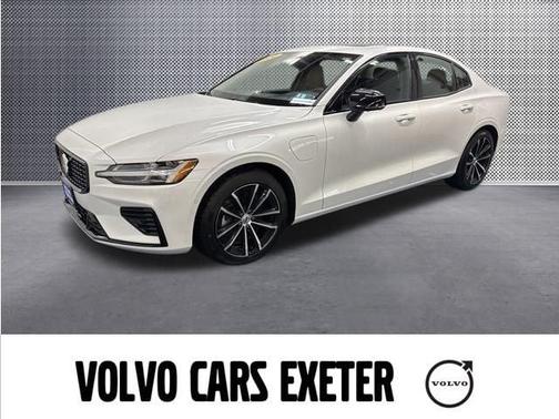 2024 Volvo S60 Recharge Plug-In Hybrid T8 Plus Dark Theme