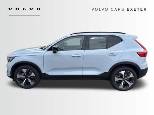 2026 Volvo XC40 B5 Plus