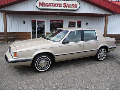 1993 Dodge Dynasty Base 4dr Sedan