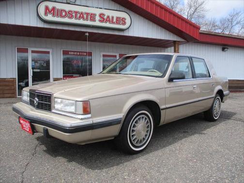 1993 Dodge Dynasty Base 4dr Sedan