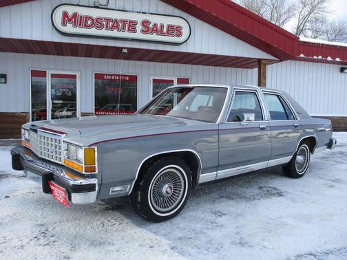 1985 Ford Crown Victoria Base
