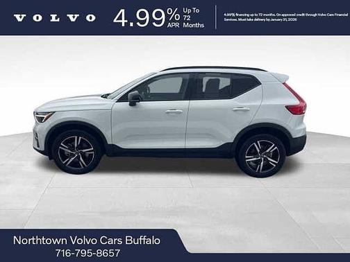 2024 Volvo XC40 Core