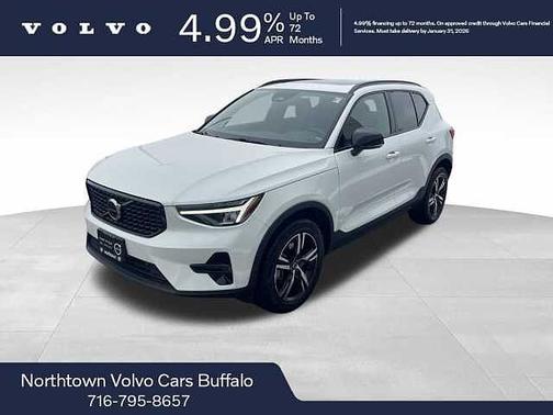 2024 Volvo XC40 Core