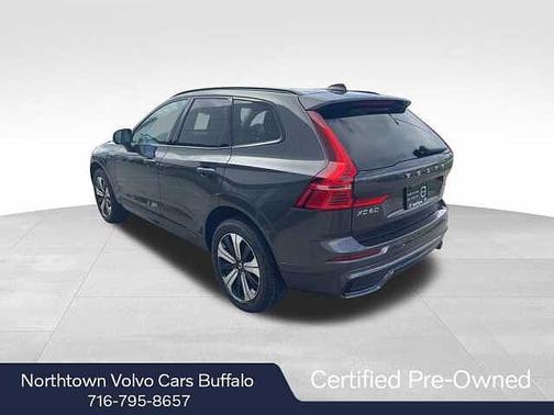 2025 Volvo XC60 Core