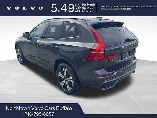 2025 Volvo XC60 Core