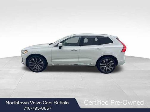 2023 Volvo XC60 B5 Ultimate Bright Theme