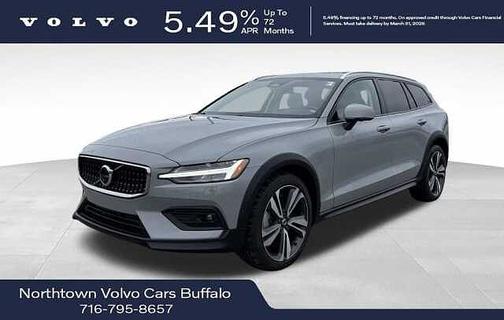 2025 Volvo V60 Cross Country Plus