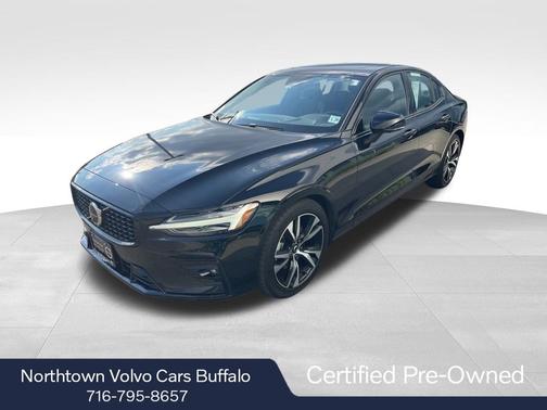 2024 Volvo S60 B5 Plus Dark Theme