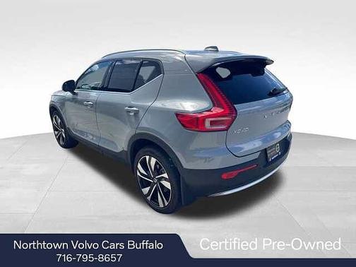 2024 Volvo XC40 Plus