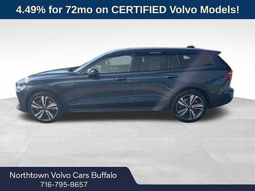 2025 Volvo V60 Cross Country Plus